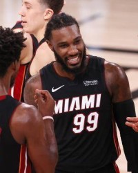 NBA季后赛次轮，巴特勒40分抢断绝杀热火晋级