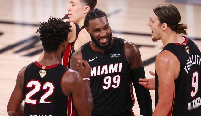 NBA季后赛次轮，巴特勒40分抢断绝杀热火晋级