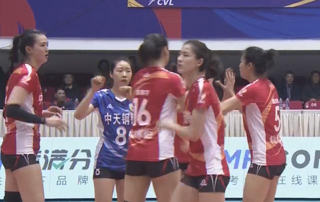  尼斯队长红牌罚下导致球队痛失关键分  